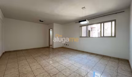 Apartamento com 04 dormitórios (01 suíte) na Vila Redentora, com elevador e 156 m².