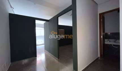 Sala comercial com divisórias e 01 vaga, no Jardim Alto Rio Preto, com acessibilidade no prédio.