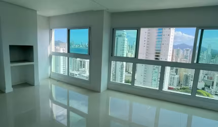 Não deixe escapar esta oportunidade de viver com luxo e conforto na deslumbrante Barra Norte! Entre em contato agora mesmo para agendar uma visita e conhecer seu futuro lar! 