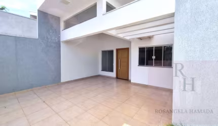 Casa para Venda em Maringá, Jardim Petrópolis, 3 dormitórios, 1 suíte, 2 banheiros, 2 vagas