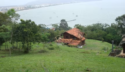 Terreno à venda, 23725 m² por R$ 14.000.000,00 - Canasvieiras - Florianópolis/SC
