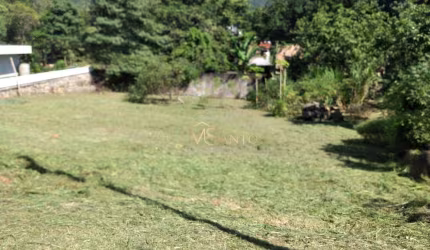 TERRENO EM CONDOMINIO