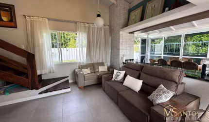 Casa com 3 dormitórios à venda, 119 m² por R$ 1.780.000,00 - Daniela - Florianópolis/SC