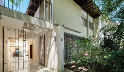 Imperdível casa tipo para venda com 4 quartos, sendo 1 suíte, 269m²