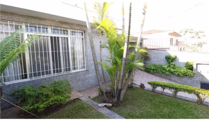 Sensacional casa tipo para venda com 4 quartos, 160m²