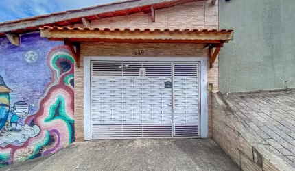 Confortável casa tipo para venda com 2 quartos, 50m²