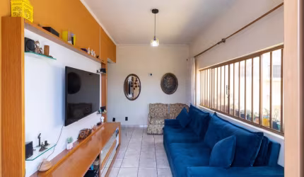 Aconchegante casa tipo para venda com 2 quartos, sendo 1 suíte, 185m²