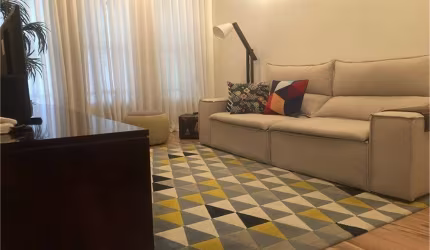 Atraente sobrado para venda com 3 quartos, sendo 1 suíte, 150m²