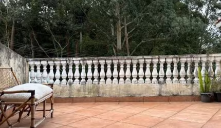 Sobrado à Venda em Jardim Guanhembú, Interlagos