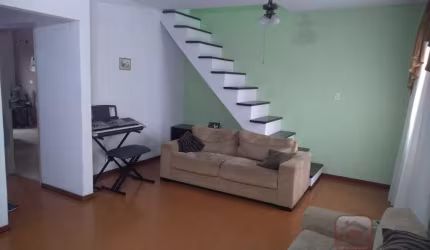 Sobrado  à Venda na Cidade Dutra  com 3 quartos e 4 vagas