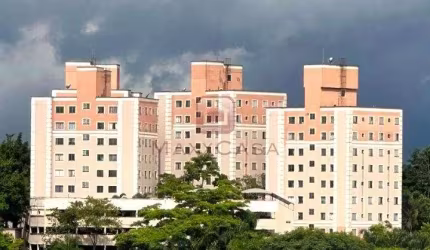 Apartamento c/ armários e vaga coberta para Alugar em Interlagos