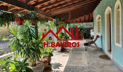 Chácara AT. 3000m² aproximadamente AC. 700m²  à Venda - Bairro Bom Sucesso