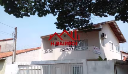 VENDE SOBRADO COM 3 DORMITÓRIOS NO BAIRRO 31 DE MARÇO