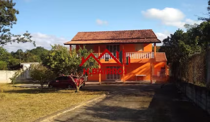 Lindo Sobrado 05 Dormitórios em Chácara de 1000m² à VENDA - Caçapava - SP.