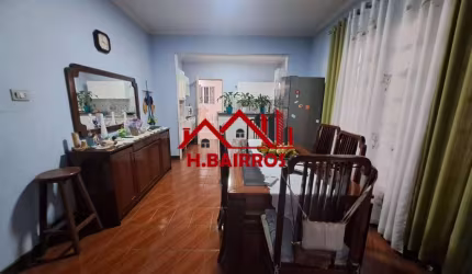 Casa com 02 Dormitórios e Edícula à VENDA no Vila Ema