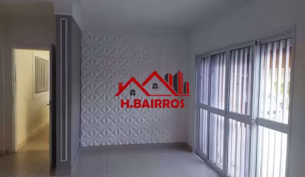 VENDE CASA COM 3 DORMITÓRIOS NO PARQUE INDUSTRIAL