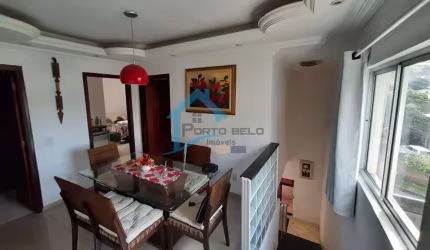 Casa para Venda em Contagem, Centro, 8 dormitórios, 1 suíte, 4 banheiros, 3 vagas