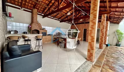 Casa para Venda em Contagem, Alvorada, 3 dormitórios, 1 suíte, 2 banheiros, 2 vagas