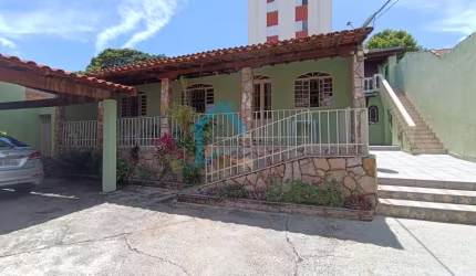 Casa para Venda em Contagem, Darcy Vargas, 8 dormitórios, 3 suítes, 6 banheiros, 4 vagas