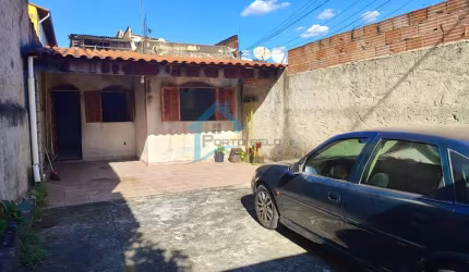 Casa para Venda em Betim, Granja Verde, 2 dormitórios, 1 banheiro, 3 vagas