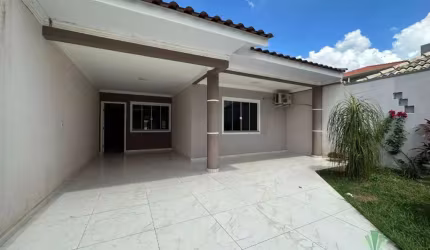 Casa com 3 dormitórios para alugar, 128 m² por R$ 3.227,00/mês - Universitário - Cascavel/PR