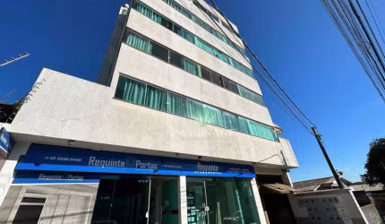Apartamento com 1 Suíte + 2 Quartos para alugar, 115 m² por R$ 3.800/mês - Centro - Cascavel/PR