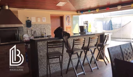 Cobertura a venda no bairro Rudge Ramos, SBC/SP com 04 dormitórios (suítes) e 06 vagas de garagens, jacuzzi, churrasqueira, rua tranquila