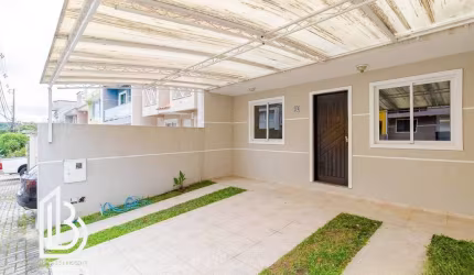 Casa de Condomínio à Venda em Curitiba-PR, Cidade Industrial: 3 Quartos, 1 Suíte, 3 Salas, 3 Banheiros, 2 Vagas, 108m².