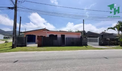 Casa à venda no Bom Retiro em Matinhos/PR