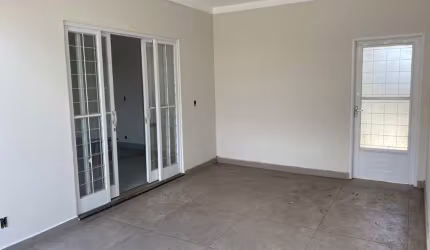 RESIDÊNCIA REFORMADA NO JARDIM BELA VISTA