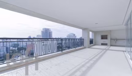 Apartamento à venda com 4 quartos e 5 vagas em Perdizes-SP