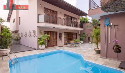 Casa R. José Rebouças de Carvalho, 220 - City América, 14 quartos, 462m², 6 vagas