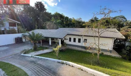 Casa Térrea Condomínio Granja Viana II, 227m², 3 quartos, 10 vagas