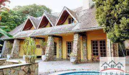 Sobrado com 3 dormitórios à venda, 350 m² por R$ 1.600.000,00 - Gramado - Cotia/SP