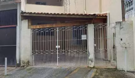 Casa com 3 dormitórios para alugar, 80 m² por R$ 2.950,00/mês - Parque São George - Cotia/SP