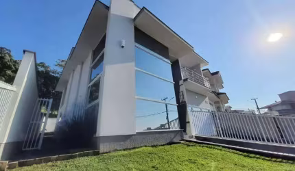 Imóvel à venda em Palhoça no bairro Pedra Branca por R$ 2.350.000,00