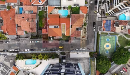 Casa Para Vender 600m2 / Bairro 13 de Julho.