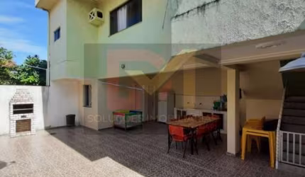 Casa Para Vender com 3 quartos 1 suítes no bairro Aeroporto, Aracaju-SE.