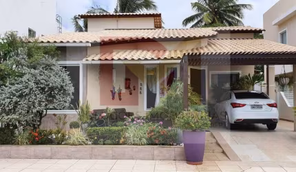 Casa de Condomínio Para Vender com 4 quartos 2 suítes no bairro Aruana em Aracaju