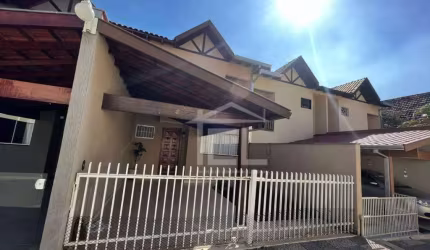 Casa com 3 quartos à venda, 110 m² por R$ 650.000 - Germany - Zona Sul de Londrina/PR