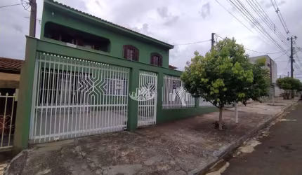 Casa à venda, 200 m² por R$ 480.000,00 - Conjunto Habitacional Violim - Londrina/PR