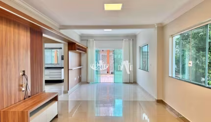 Casa com 3 quartos para alugar, 273 m² por R$ 7.250/mês - Residencial Havana - Londrina/PR