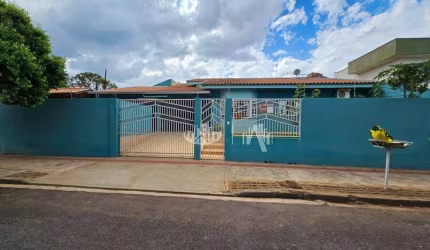 Casa com 3 quartos à venda, 160 m² por R$ 730.000 - Aritana - Zona Leste de Londrina/PR