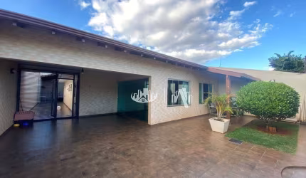 Casa à venda, 172 m² por R$ 950.000,00 - Pinheiros - Londrina/PR