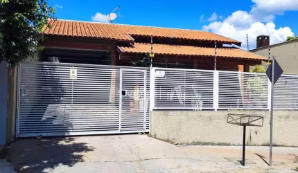 Casa com 3 quartos, 100 m² - venda por R$ 690.000 ou aluguel por R$ 3.500/mês - Amaro - Zona Oeste de Londrina/PR