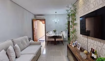 Casa com 3 quartos para alugar por R$ 3.650/mês - Jardim Vale Verde - Londrina/PR