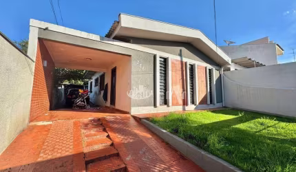 Casa com 3 quartos à venda, 197 m² por R$ 450.000 - Jardim Agari - Centro de Londrina/PR
