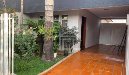 Casa com 3 quarto à venda, 170 m² por R$ 700.000 - Jardim Londrilar - Londrina/PR