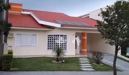 Casa com 3 quartos para alugar, 180 m² por R$ 5.900 - Condomínio Vale do Arvoredo - Zona Sul de Londrina/PR