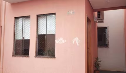 Casa com 3 quartos para alugar, 71 m² por R$ 2.150/mês - Jardim Tókio - Londrina/PR